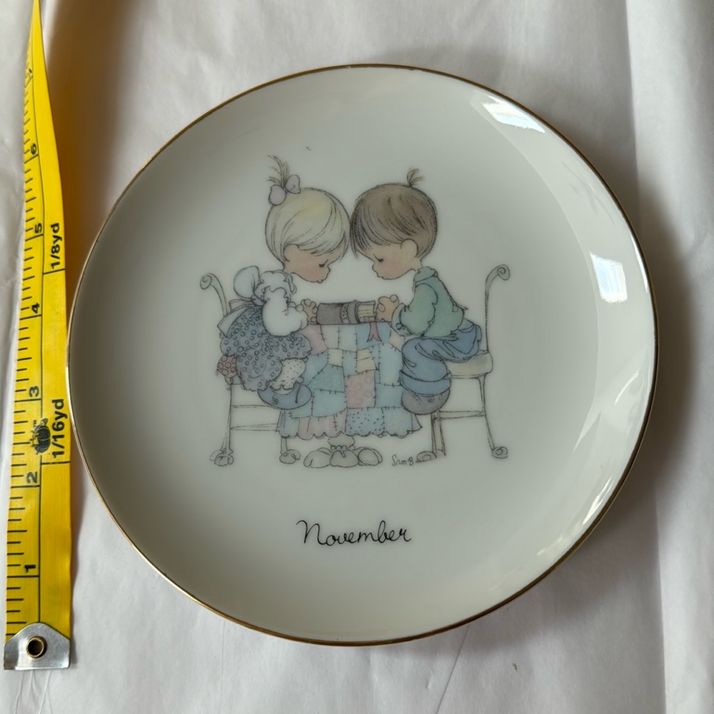 🎉2/15.00🎉 1983 JONATHAN & DAVID Precious Moments November 6 1/4" Plate Enesco